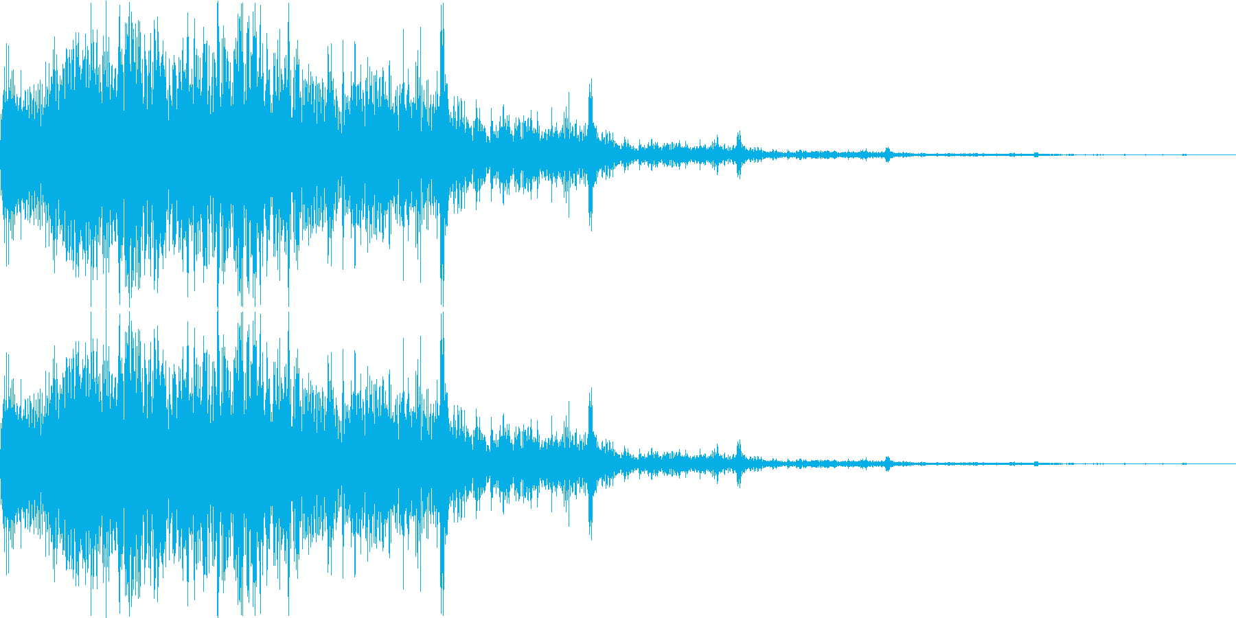 雷のような音です。ゲーム的なサウンドで…の再生済みの波形