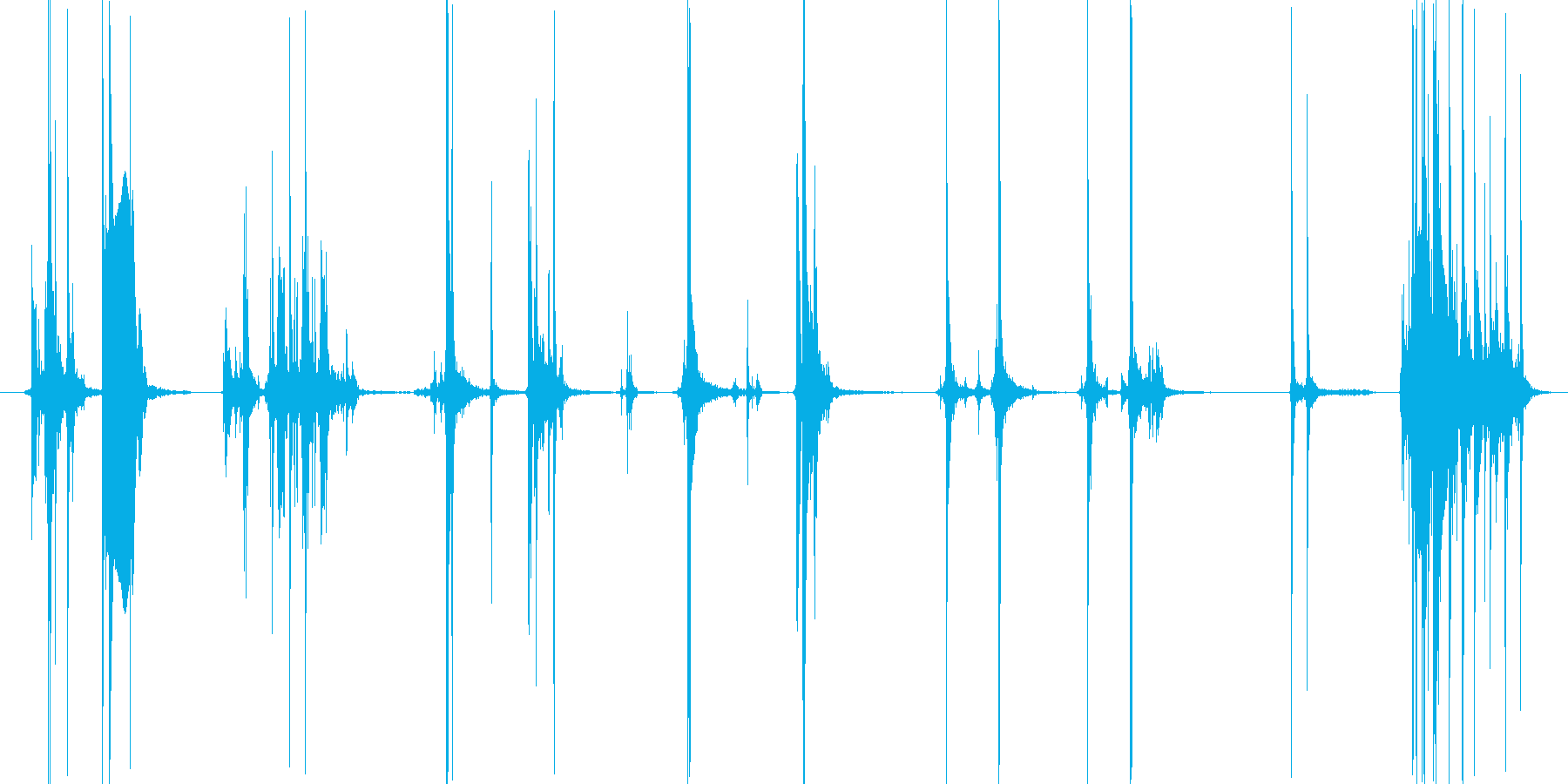 ピストルに弾を込める風な音の再生済みの波形