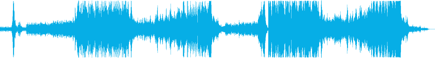 戦闘シーン向け、勢いのある勇大で壮大な曲の再生済みの波形